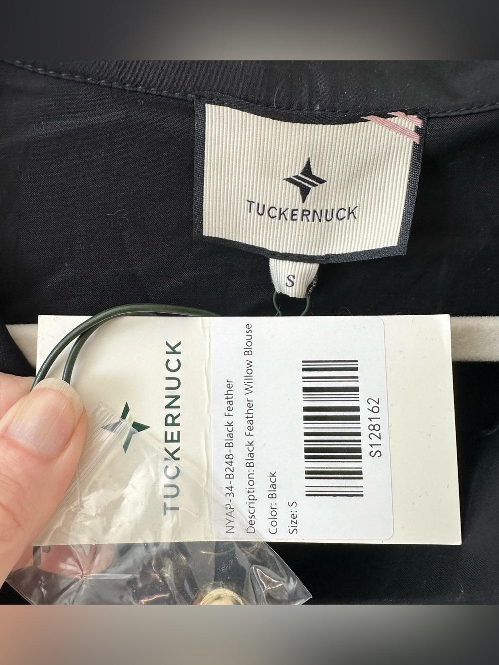 TUCKERNUCK Black Feather
Willow Blouse SZ S NWT - Picture 2 of 6